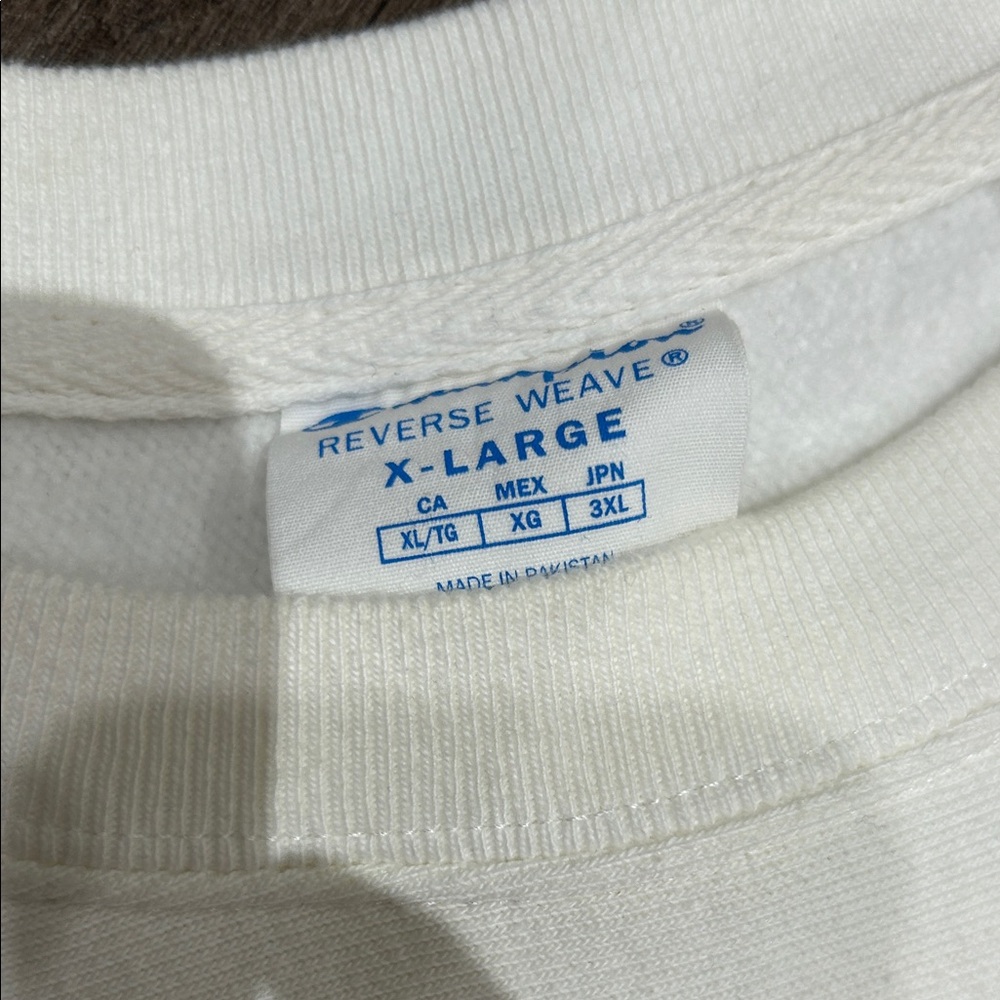 Champion Men's white  Crew neck Sweater EUC XL - Picture 2 of 6